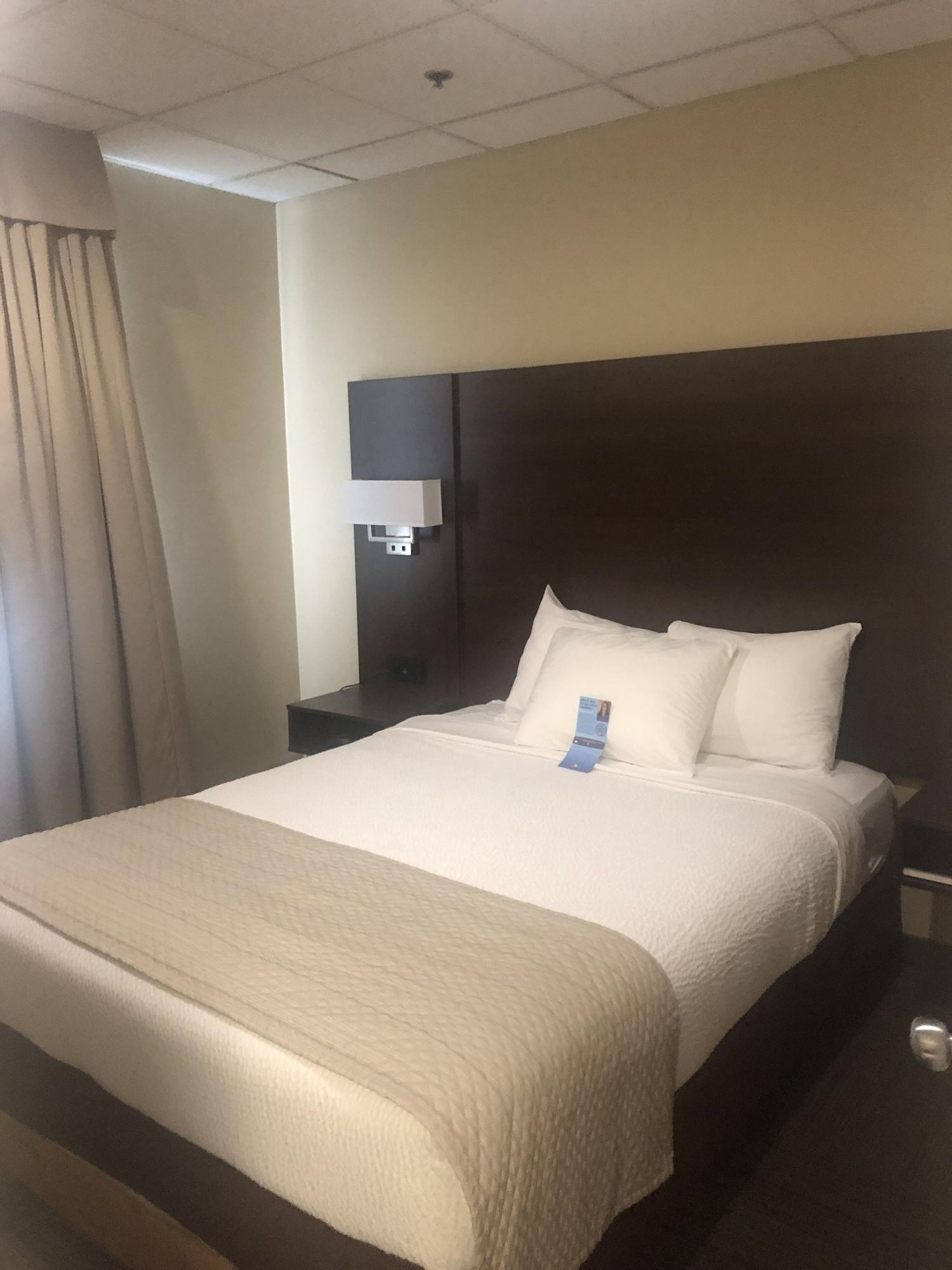 Days Inn By Wyndham Hinton Ngoại thất bức ảnh